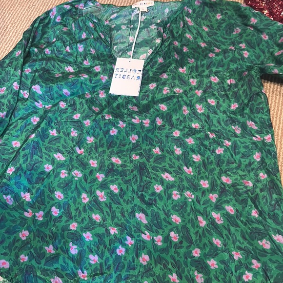 NWT ROLLER RABBIT green floral viscose top - Picture 3 of 9